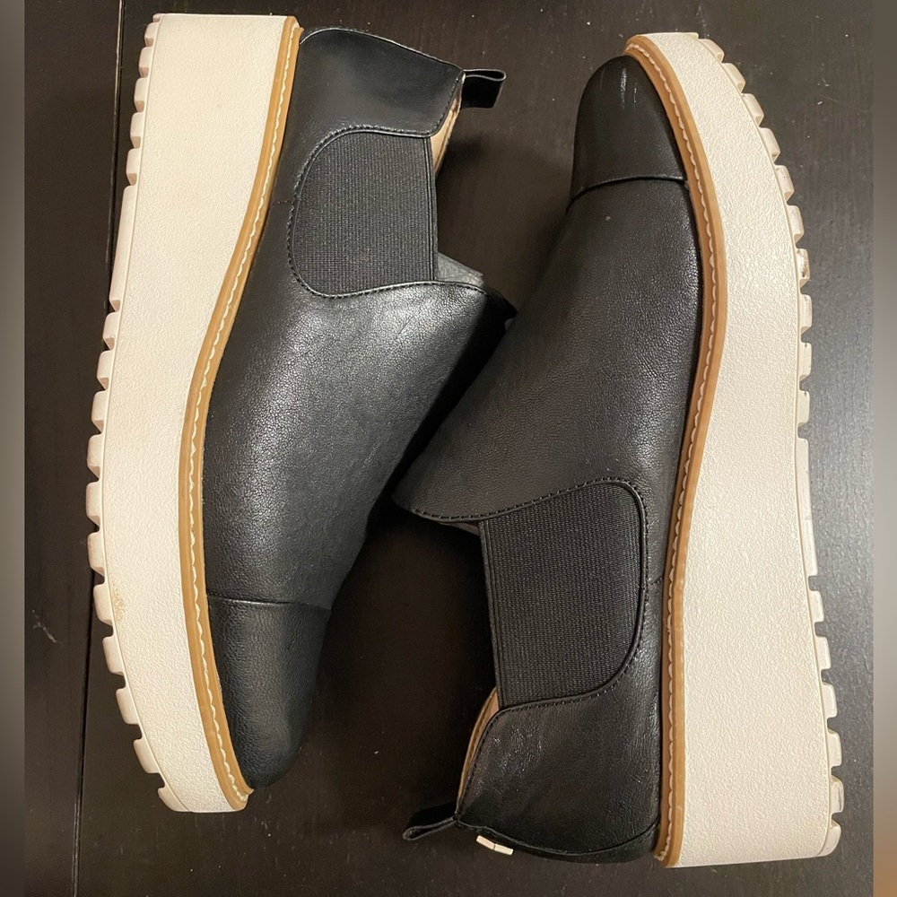 Women’s DKNY Asher